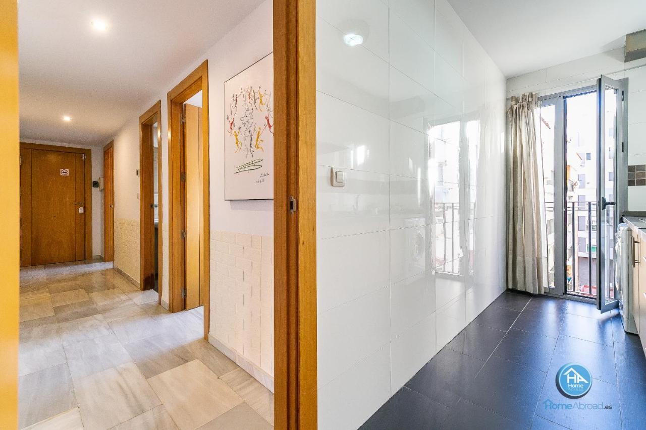Premium Penthouse With Roof Terrace And Parking In Carlos Haya Málaga Kültér fotó