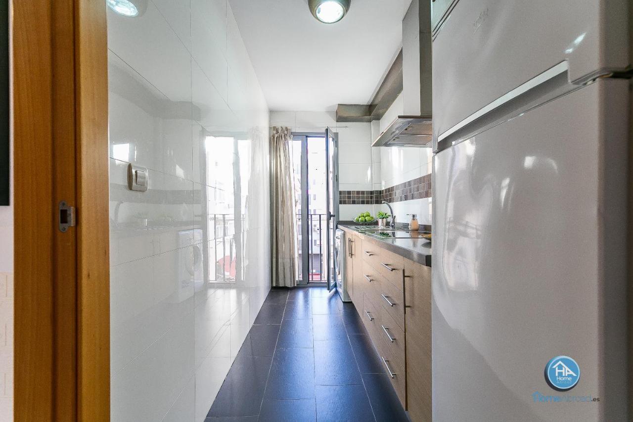 Premium Penthouse With Roof Terrace And Parking In Carlos Haya Málaga Kültér fotó